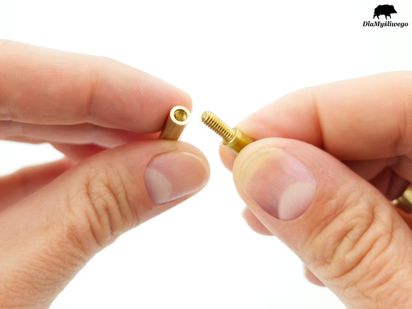 Szczotka mosiężna do broni krótkiej kal. 5,6 mm