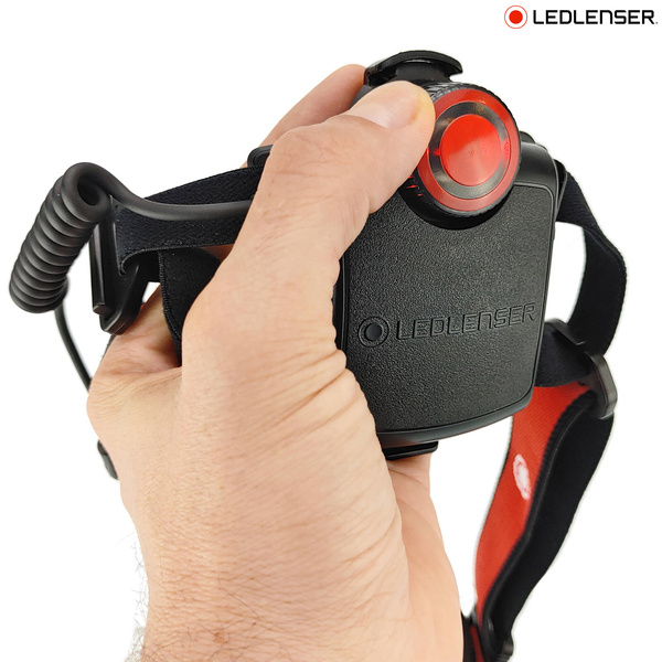 Latarka czołowa Latarka Ledlenser H7R.2