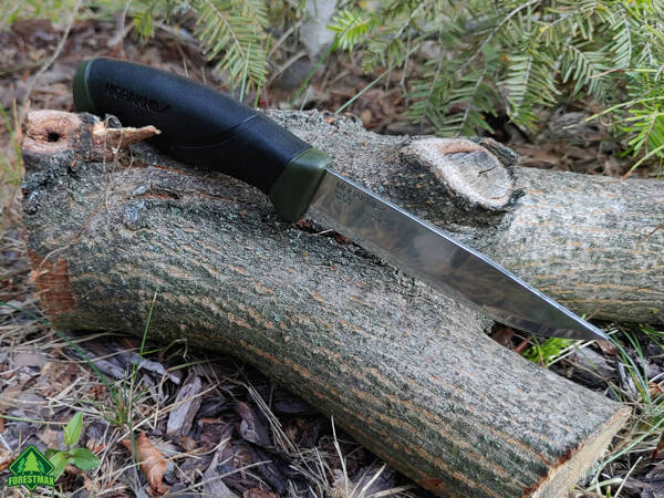 Nóż MORAKNIV Companion HaevyDuty - stal węglowa - khaki